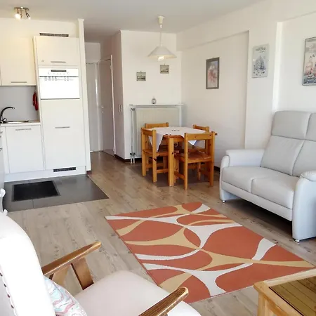 Apartment In With Sea View, Cleaning Included Nieuwpoort